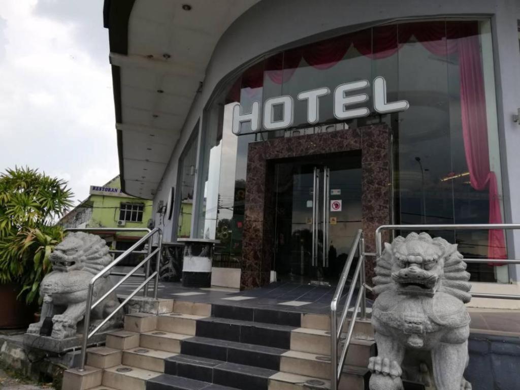 איפוה Paragon City Hotel מראה חיצוני תמונה