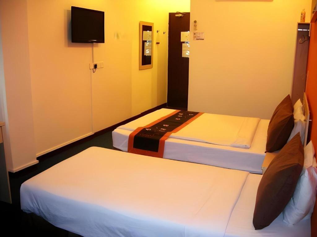 איפוה Paragon City Hotel מראה חיצוני תמונה