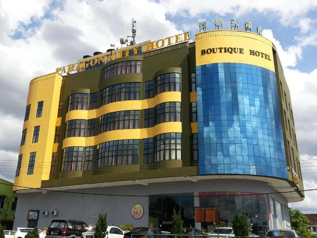 איפוה Paragon City Hotel מראה חיצוני תמונה