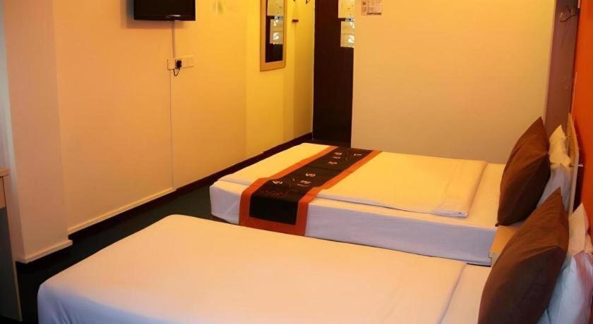איפוה Paragon City Hotel מראה חיצוני תמונה
