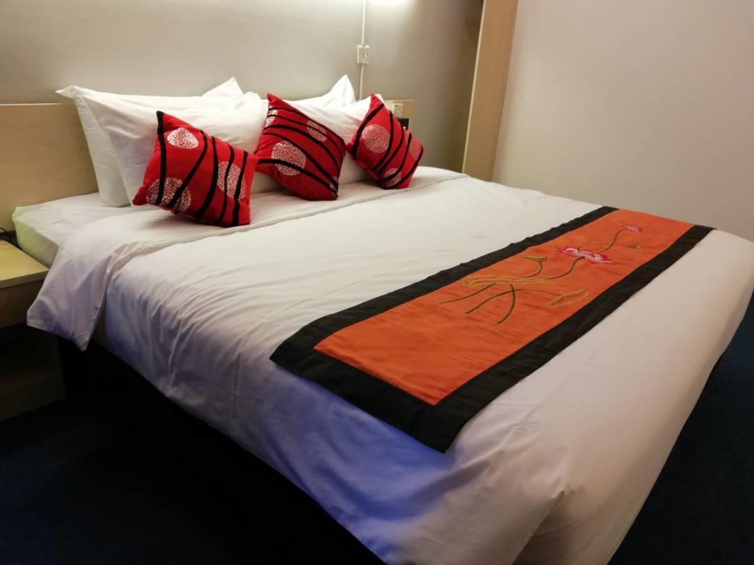 איפוה Paragon City Hotel מראה חיצוני תמונה